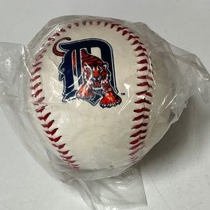Vintage Detroit Tiger Logo Baseball Sealed